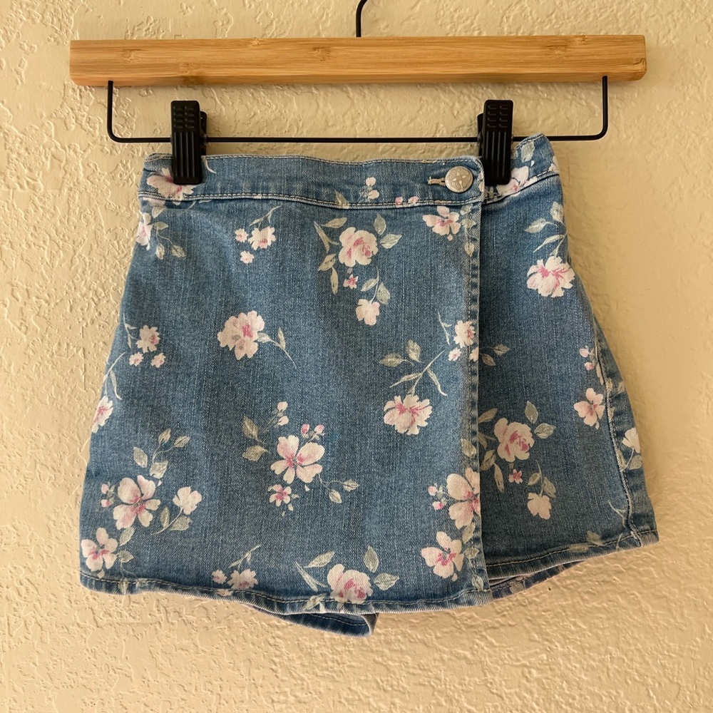 🌸OshKosh B'gosh🌸 Blue Floral Mini Skirt